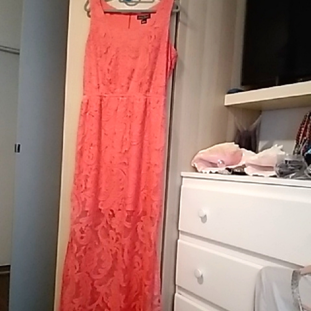 Elegant Coral Lace Dress